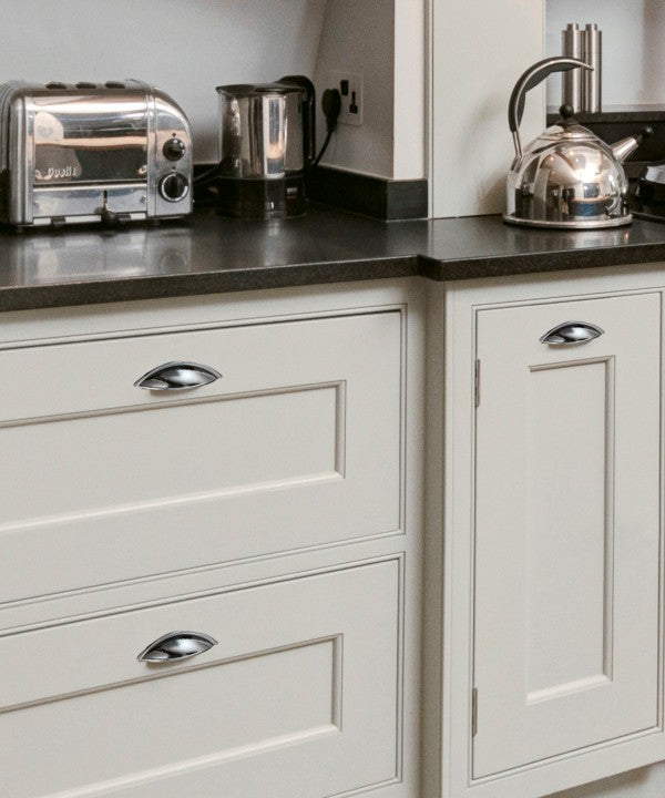 ELORA 1 Cabinet Knobs and Cup Pulls