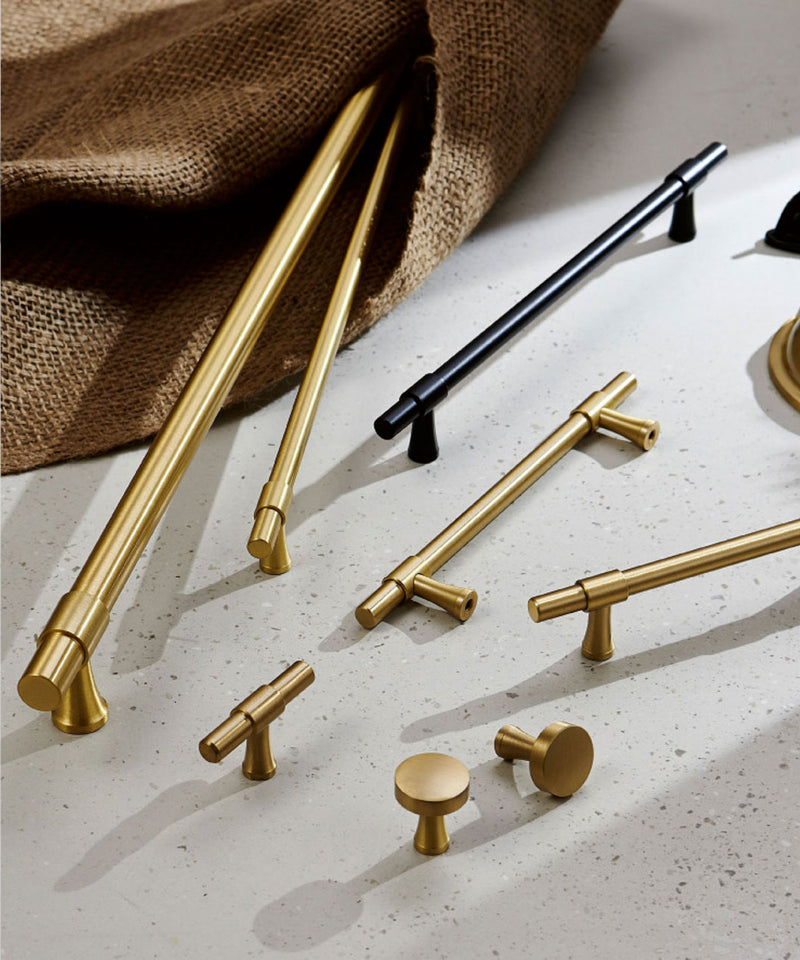 Unlacquered Brass Brushed Handles With Round Backplate / Solid